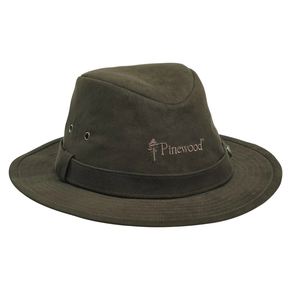 Pinewood Jagd Hut
